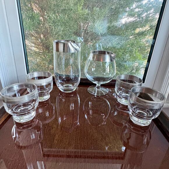 Vintage Dorothy Thorpe Silver Band Cocktail Set Pitcher & Snifter With Tumblers